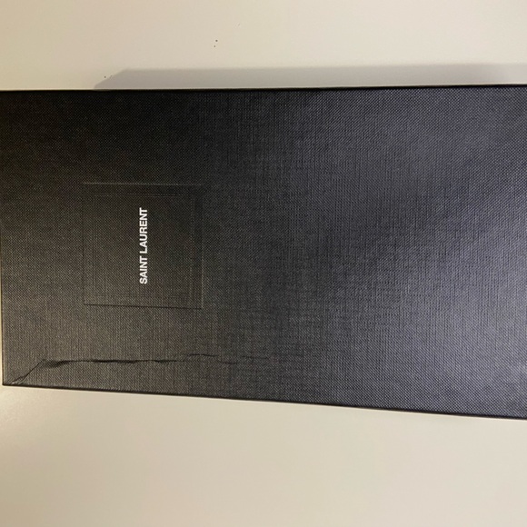 YSL Wallet - Picture 2 of 6